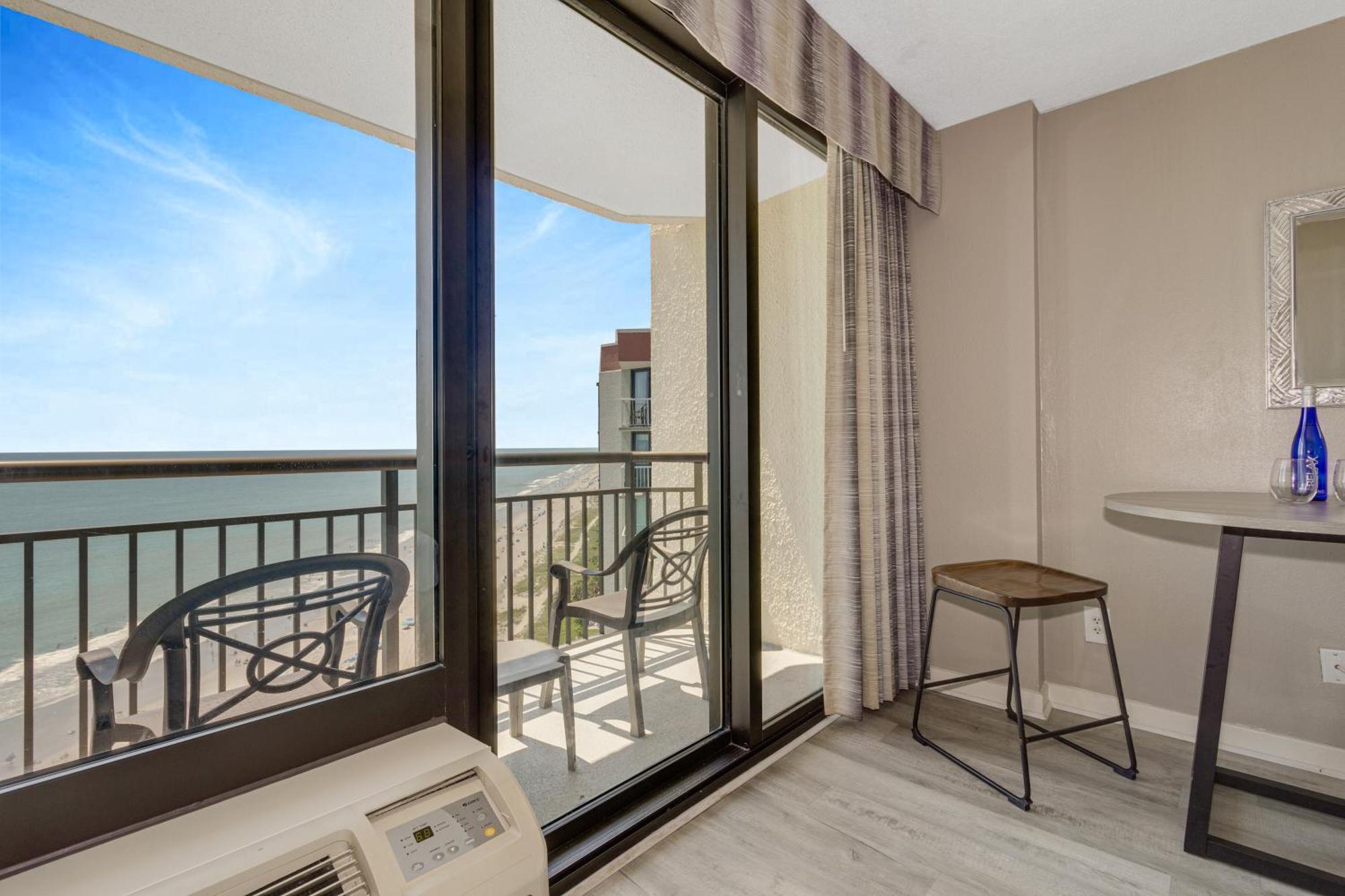 Oceanview Studio Escape With Beach Steps Away! 1828 شاطئ ميرتل المظهر الخارجي الصورة